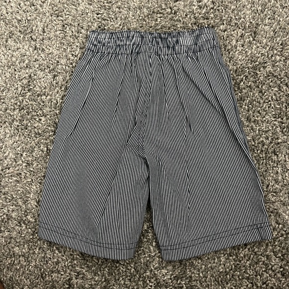 Vintage Authentic Disney Mickey Mouse Pinstripe Shorts - Picture 3 of 5